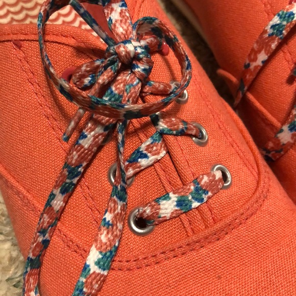 Shoes - Picture 2 of 3